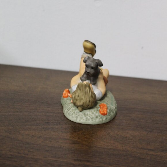 Berta Hummel Figurine "Pals" BH4 Goebel 1996 Boy Playing With Dog With Ball - Picture 3 of 8